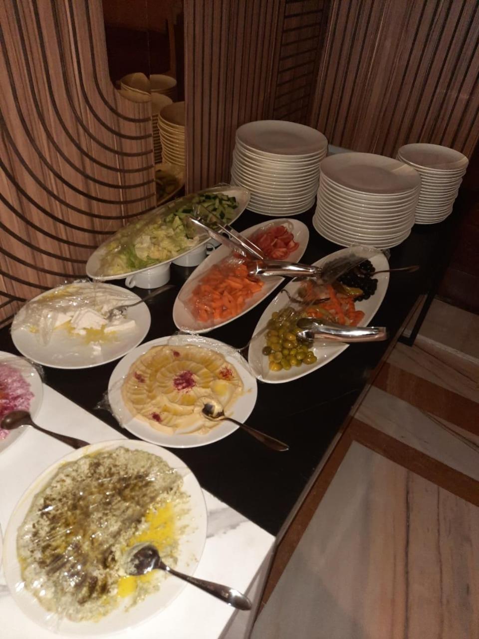 Quiet Jeddah Al Hamra Hotel Ngoại thất bức ảnh