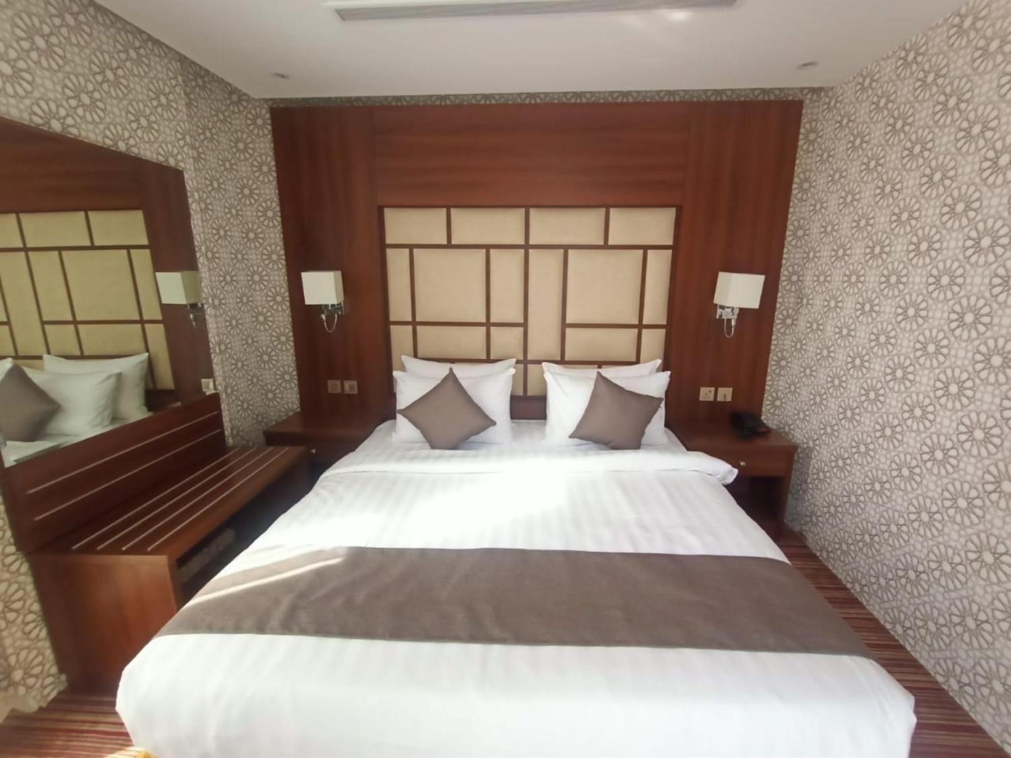 Quiet Jeddah Al Hamra Hotel Ngoại thất bức ảnh