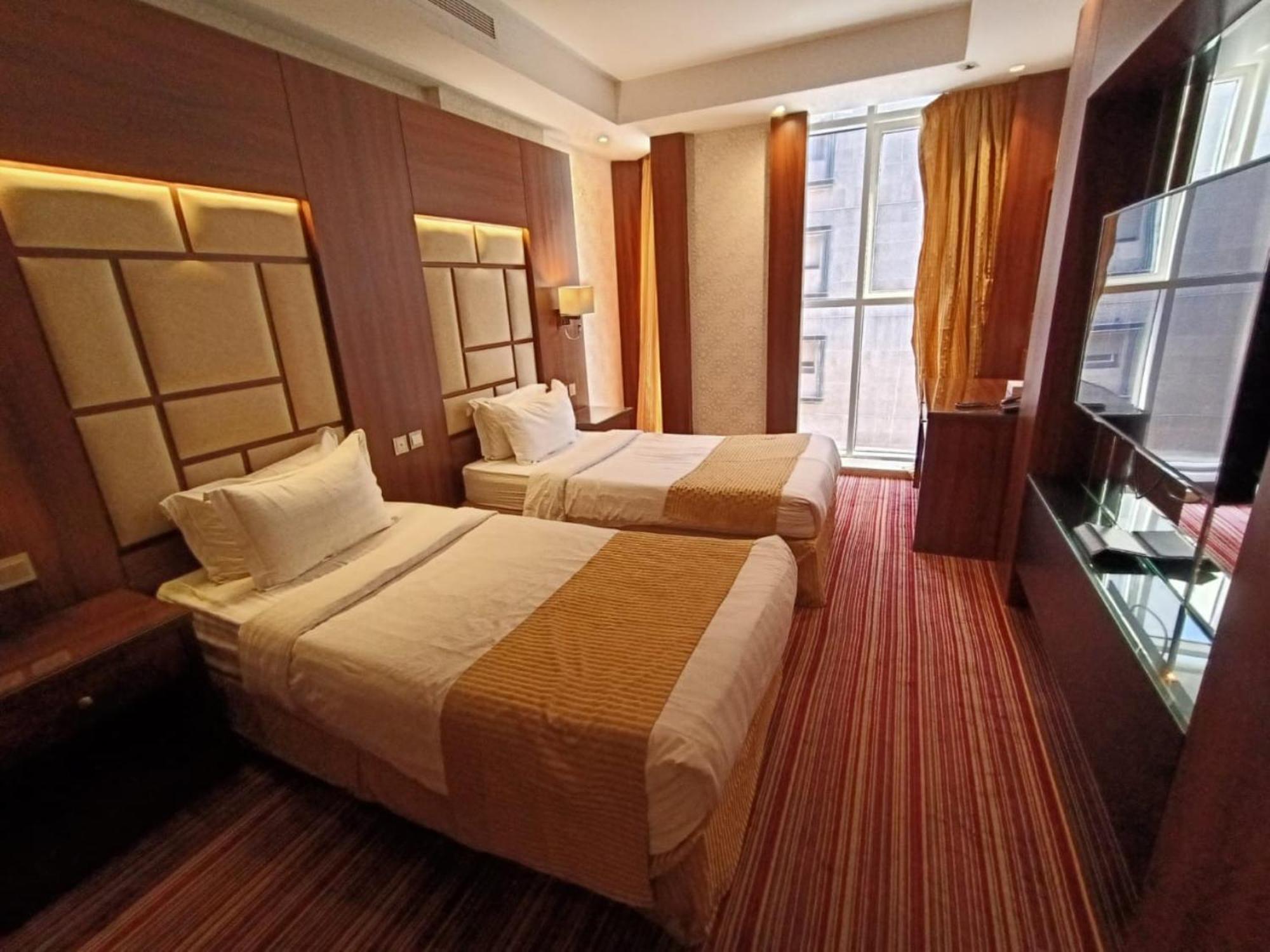 Quiet Jeddah Al Hamra Hotel Ngoại thất bức ảnh
