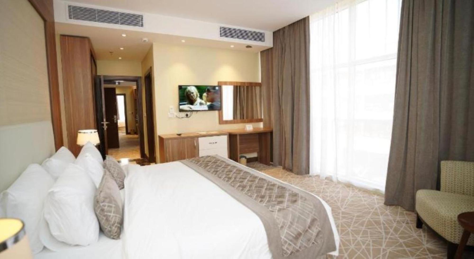 Quiet Jeddah Al Hamra Hotel Ngoại thất bức ảnh